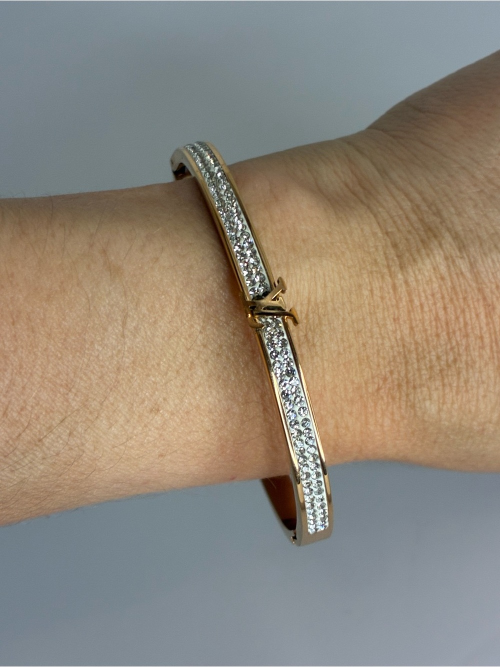Vintage Gold-Tone Crystal Hinged Bangle Bracelet